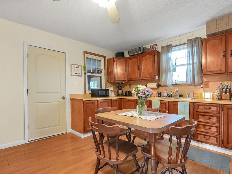 139 Hayward Street , Circleville, OH 43113 Photo 14