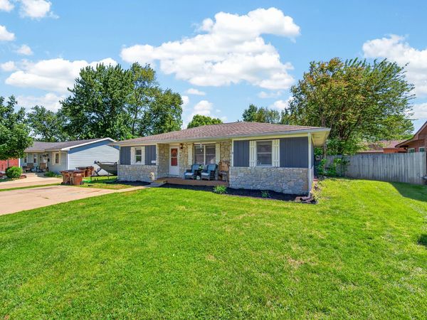 601 S Main Street , Edinburgh, IN 46124