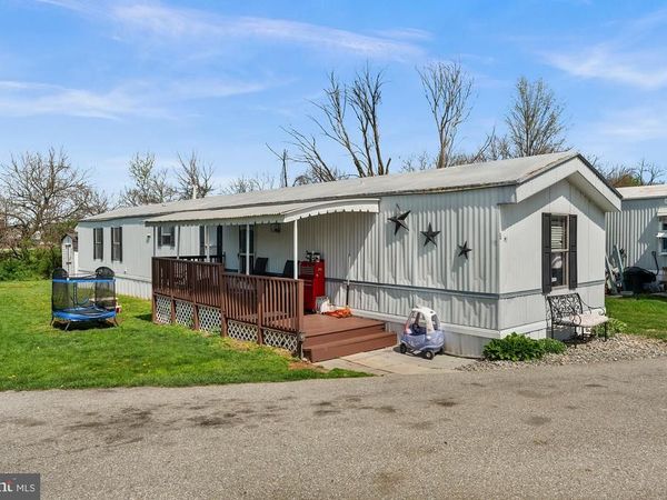 5 CHESAPEAKE DRIVE , ABBOTTSTOWN, PA 17301