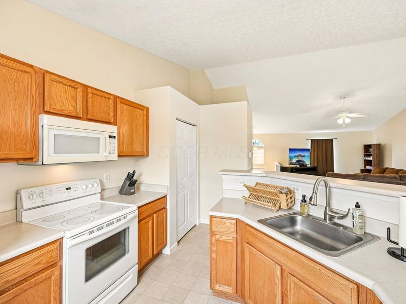 1994 Arden Forest Lane, Columbus, OH 43223 Photo 9
