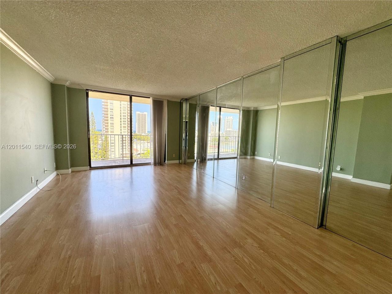 290 174th St , Unit 1112, Sunny Isles Beach, FL 33160 Photo