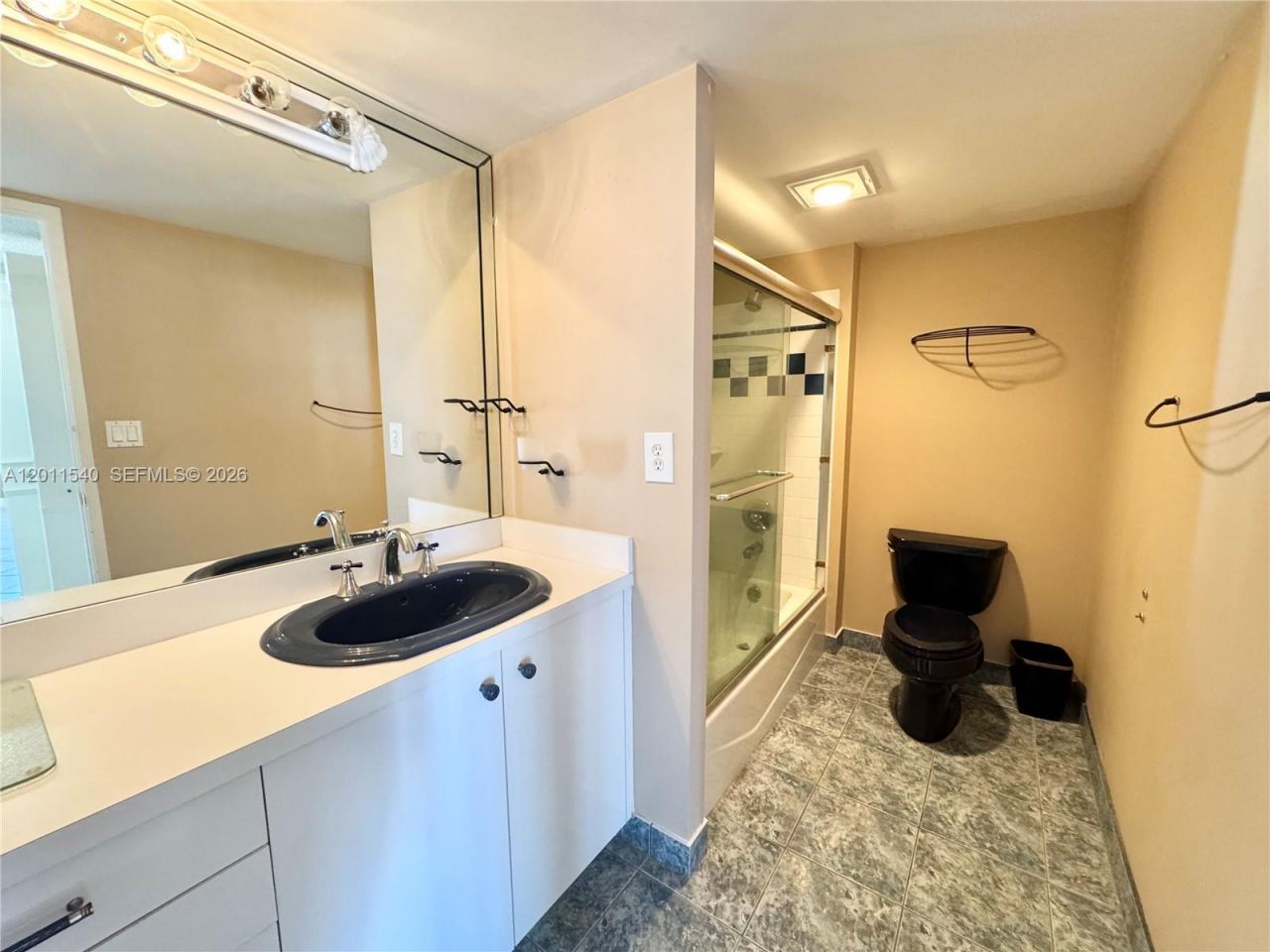 290 174th St , Unit 1112, Sunny Isles Beach, FL 33160 Photo