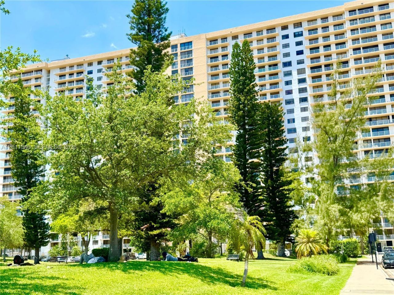 290 174th St , Unit 1112, Sunny Isles Beach, FL 33160 Photo