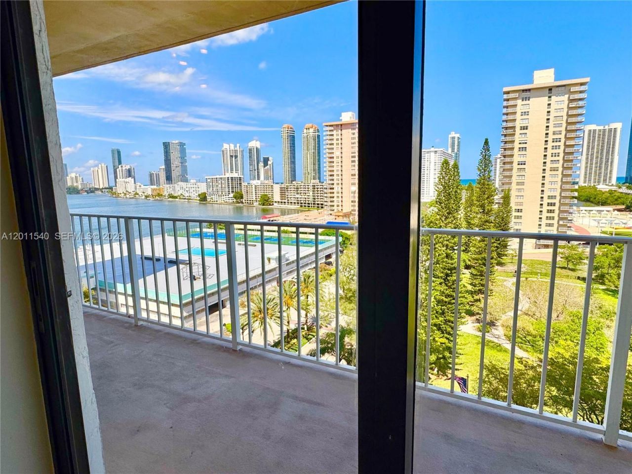 290 174th St , Unit 1112, Sunny Isles Beach, FL 33160 Photo
