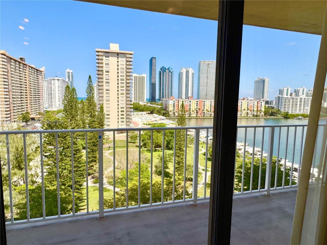 290 174th St , Unit 1112, Sunny Isles Beach, FL 33160 Photo
