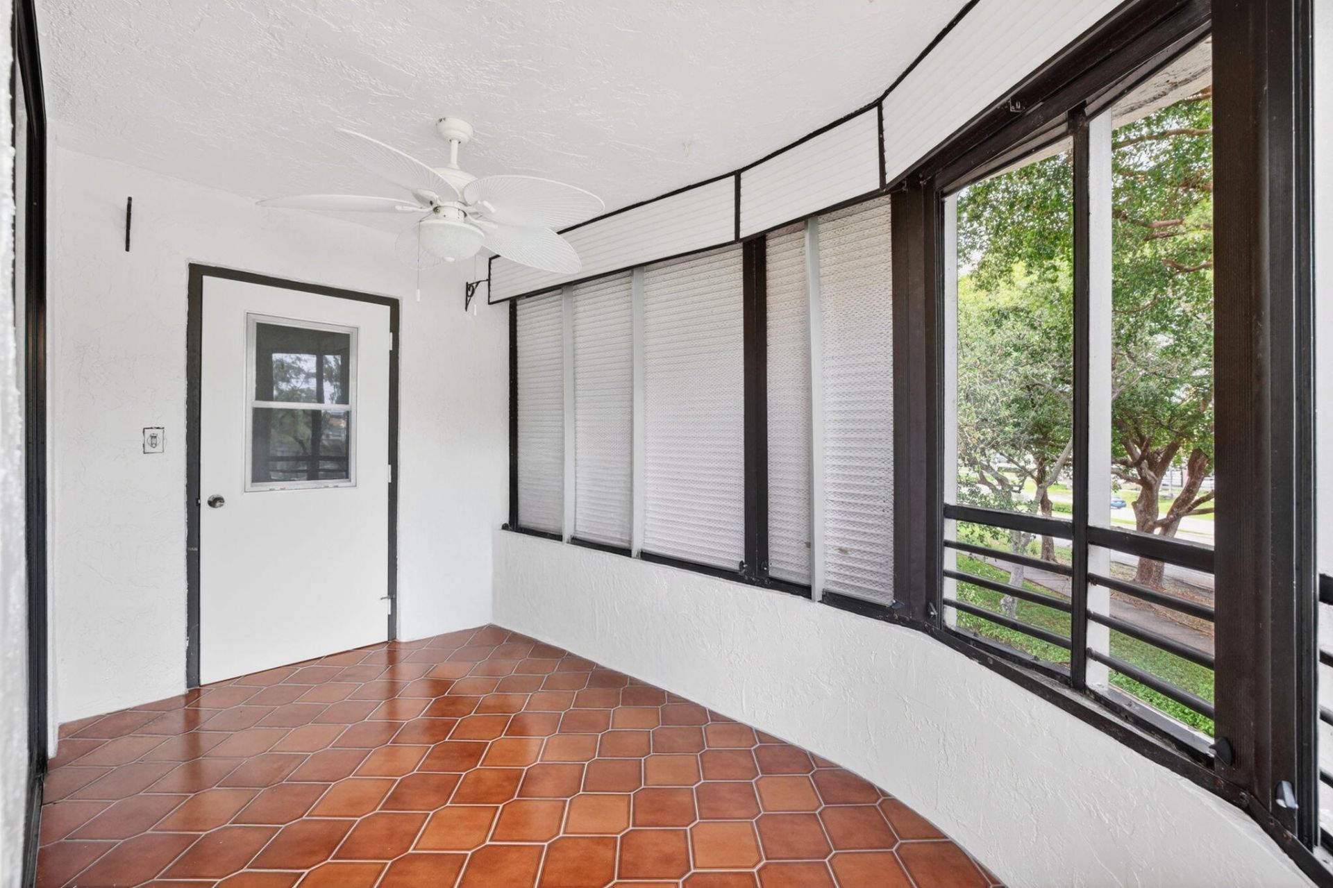 1410 Sheridan Street, Unit 19i, Hollywood, FL 33020 Photo