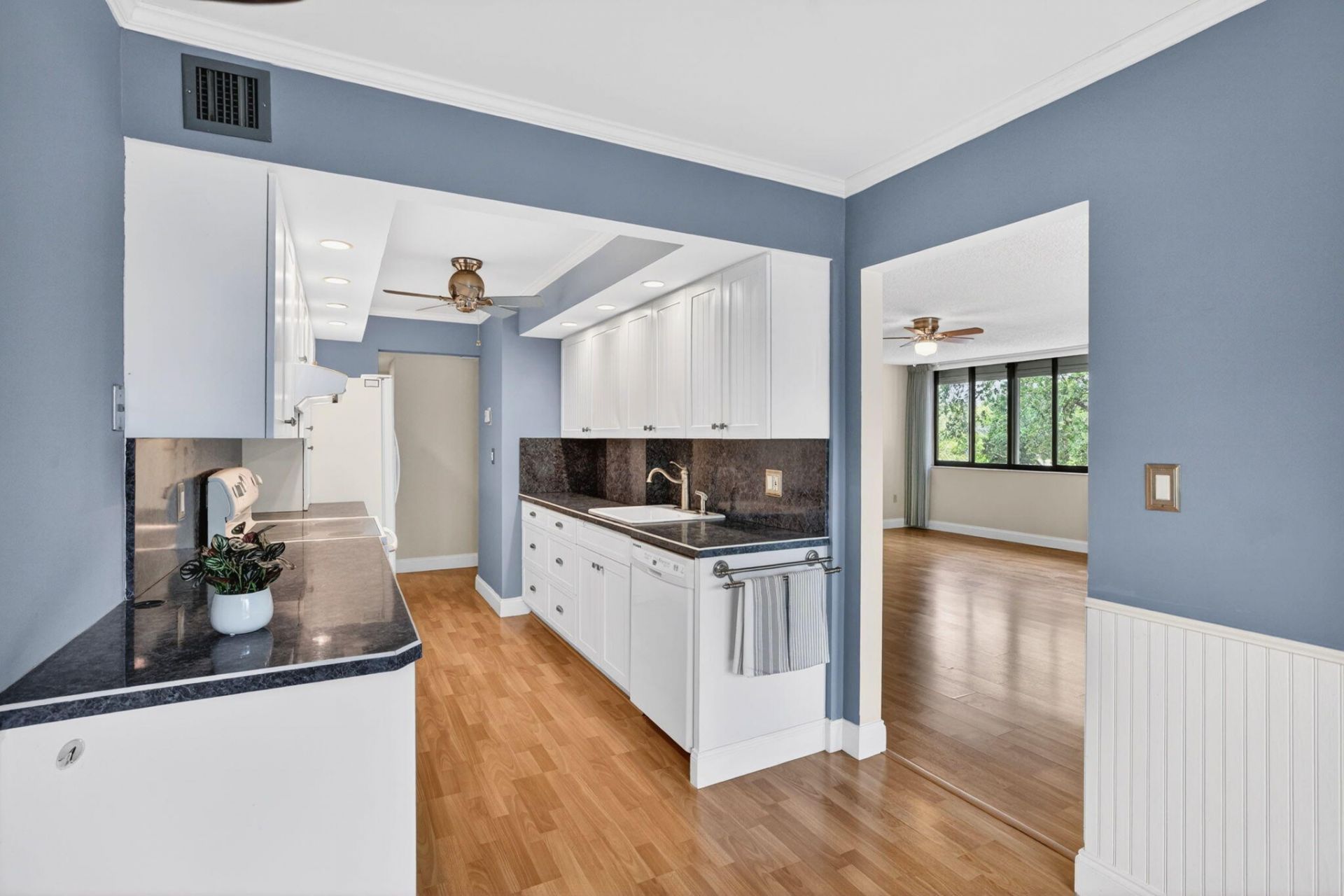1410 Sheridan Street, Unit 19i, Hollywood, FL 33020 Photo