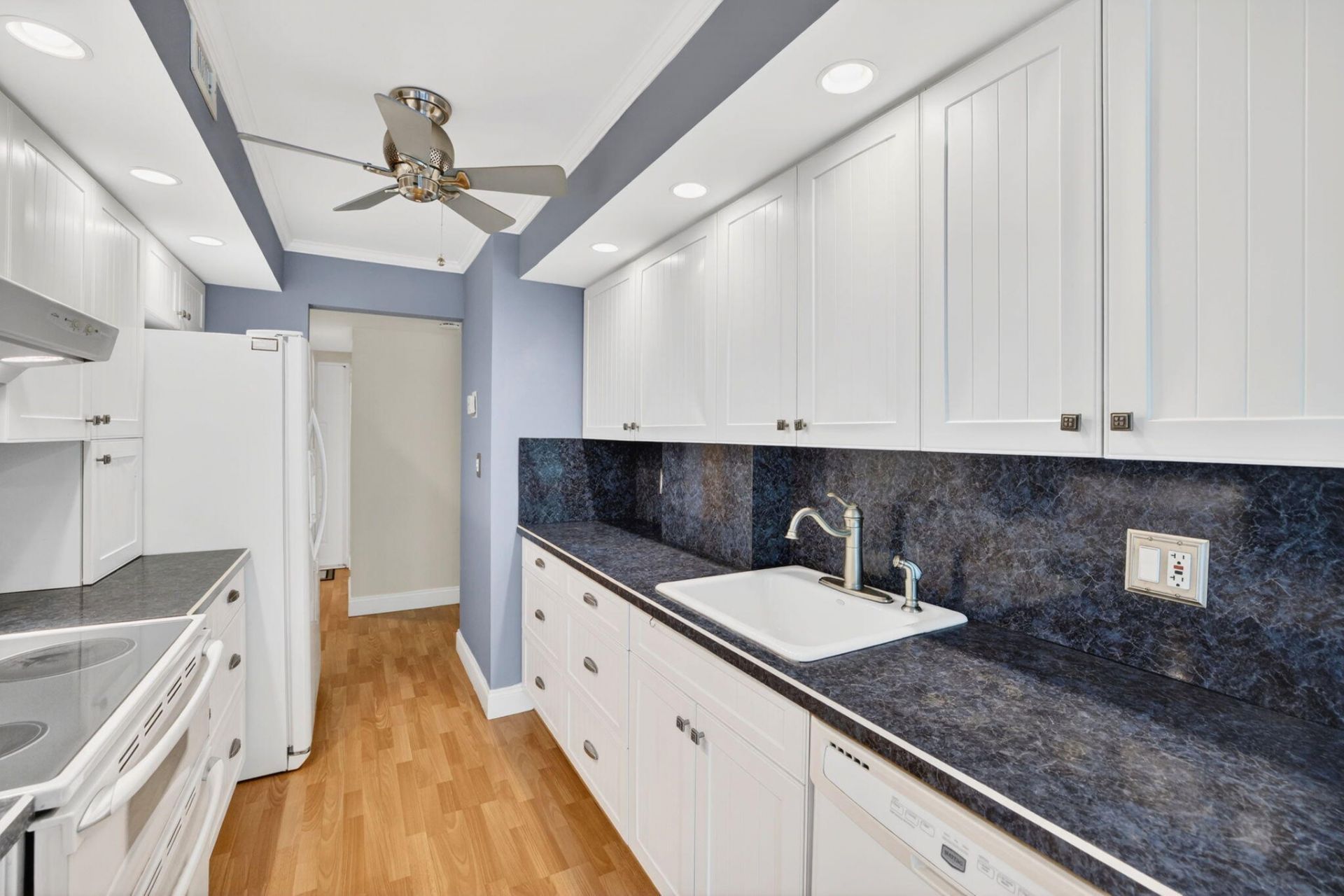 1410 Sheridan Street, Unit 19i, Hollywood, FL 33020 Photo