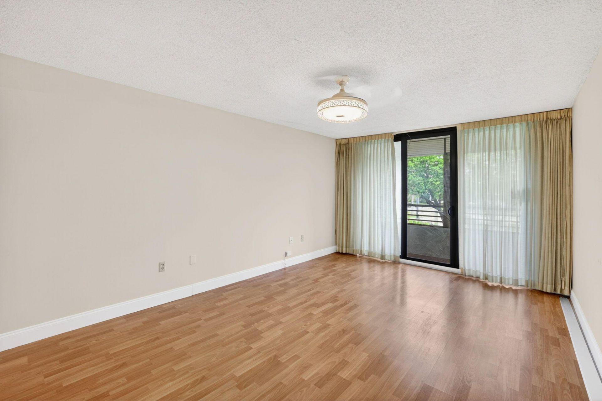 1410 Sheridan Street, Unit 19i, Hollywood, FL 33020 Photo