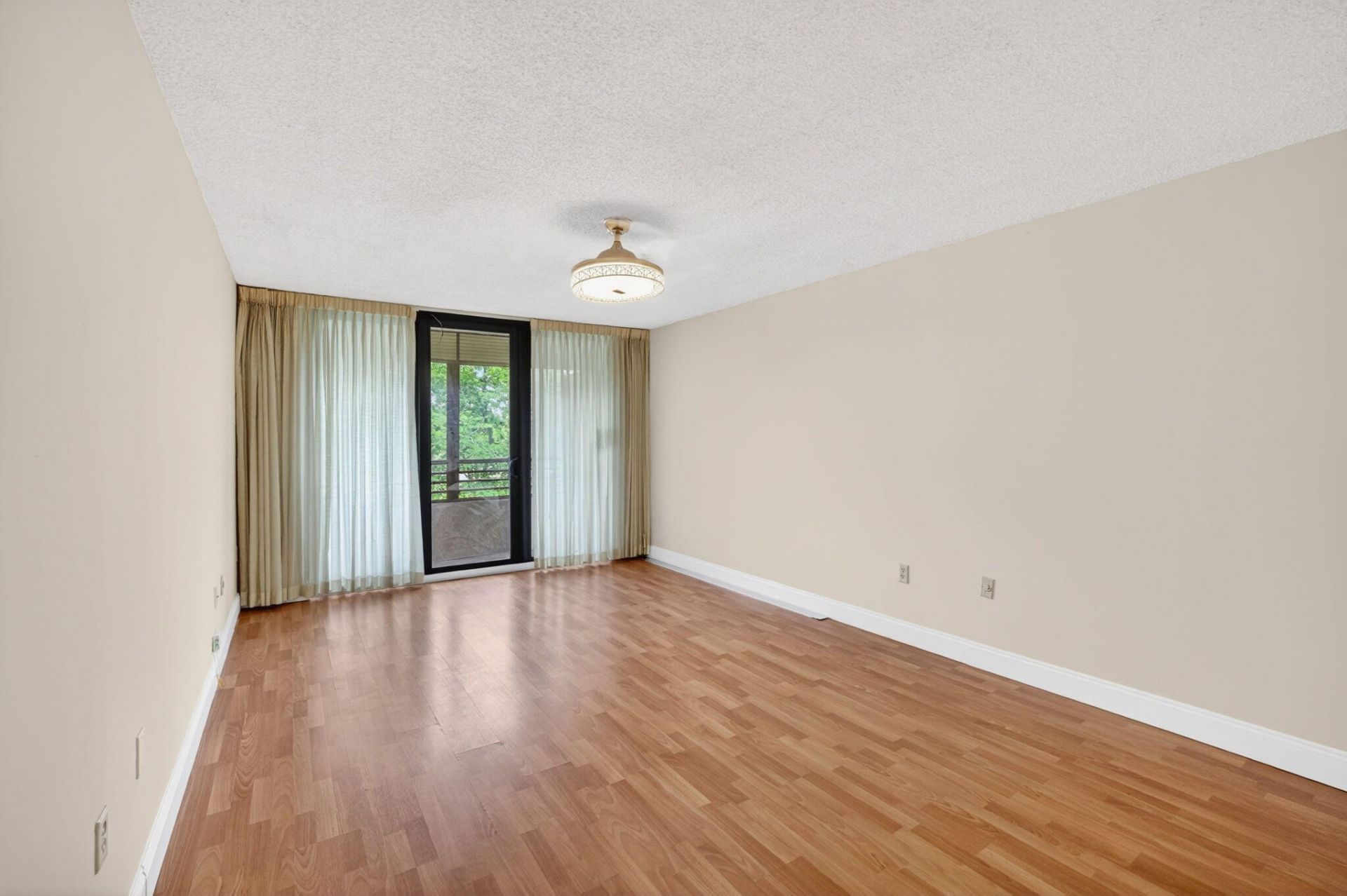 1410 Sheridan Street, Unit 19i, Hollywood, FL 33020 Photo