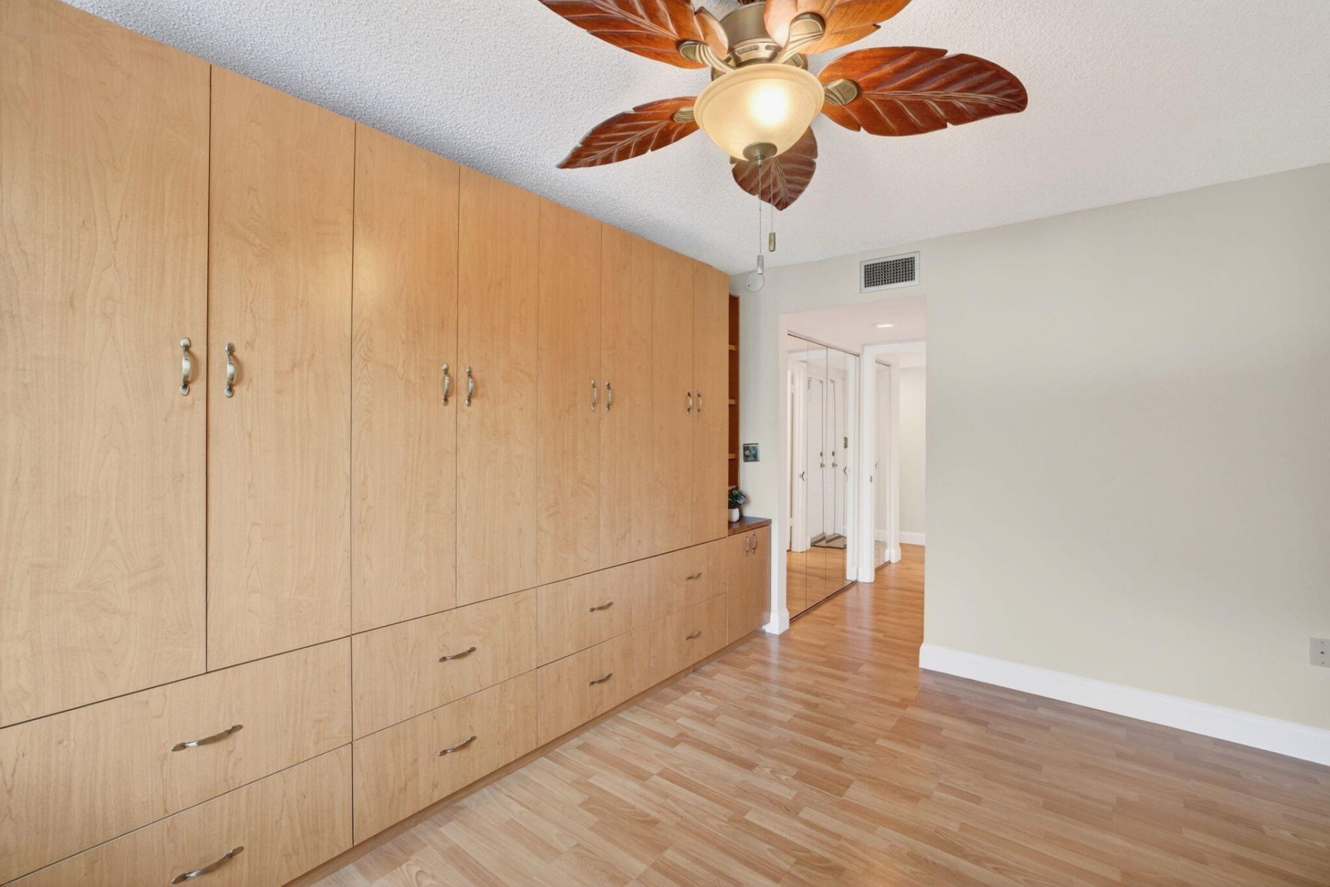 1410 Sheridan Street, Unit 19i, Hollywood, FL 33020 Photo