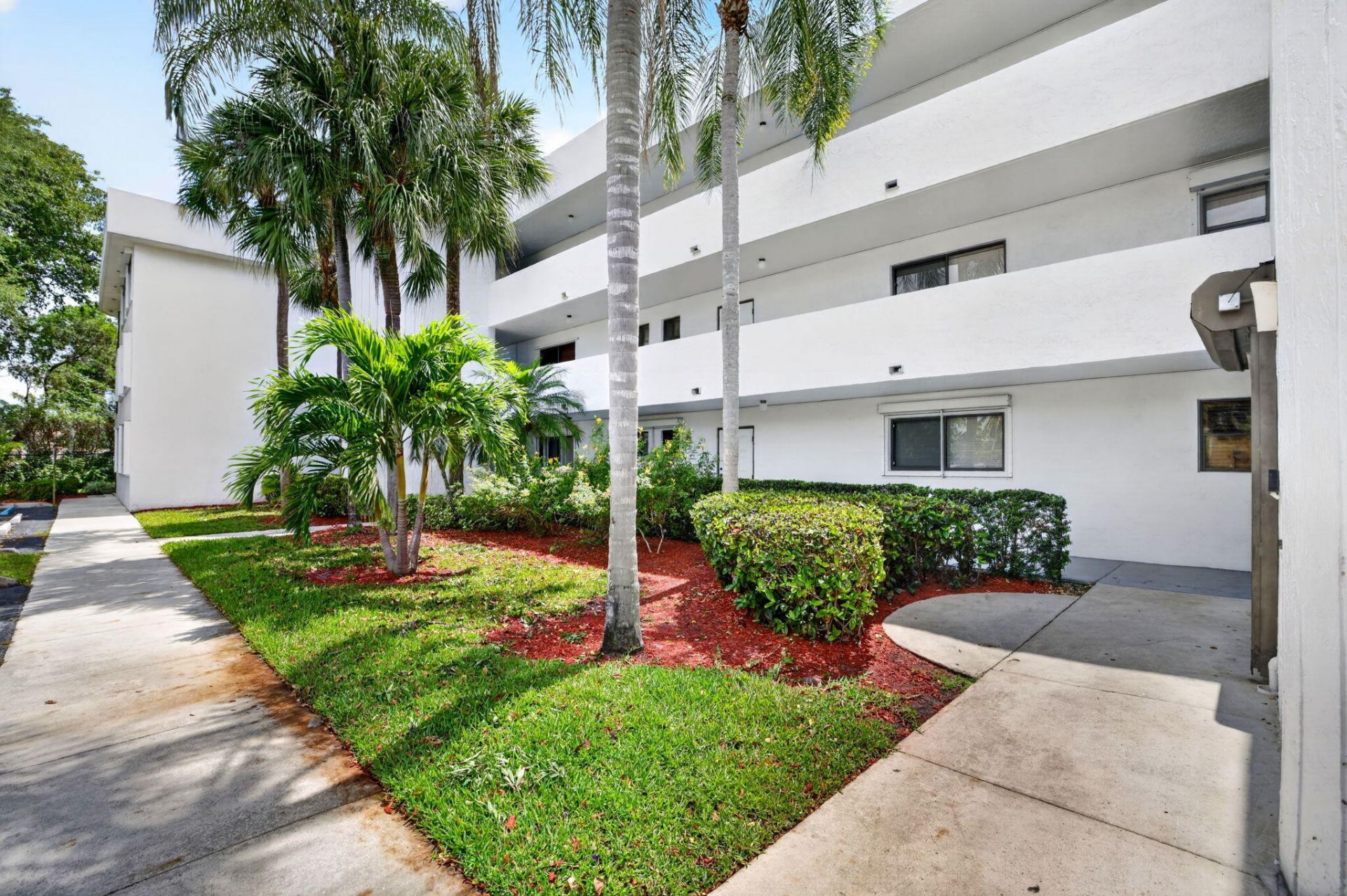 1410 Sheridan Street, Unit 19i, Hollywood, FL 33020 Photo