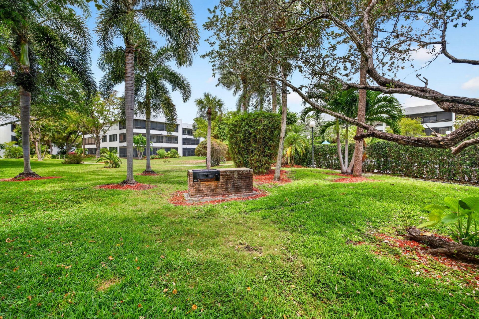 1410 Sheridan Street, Unit 19i, Hollywood, FL 33020 Photo