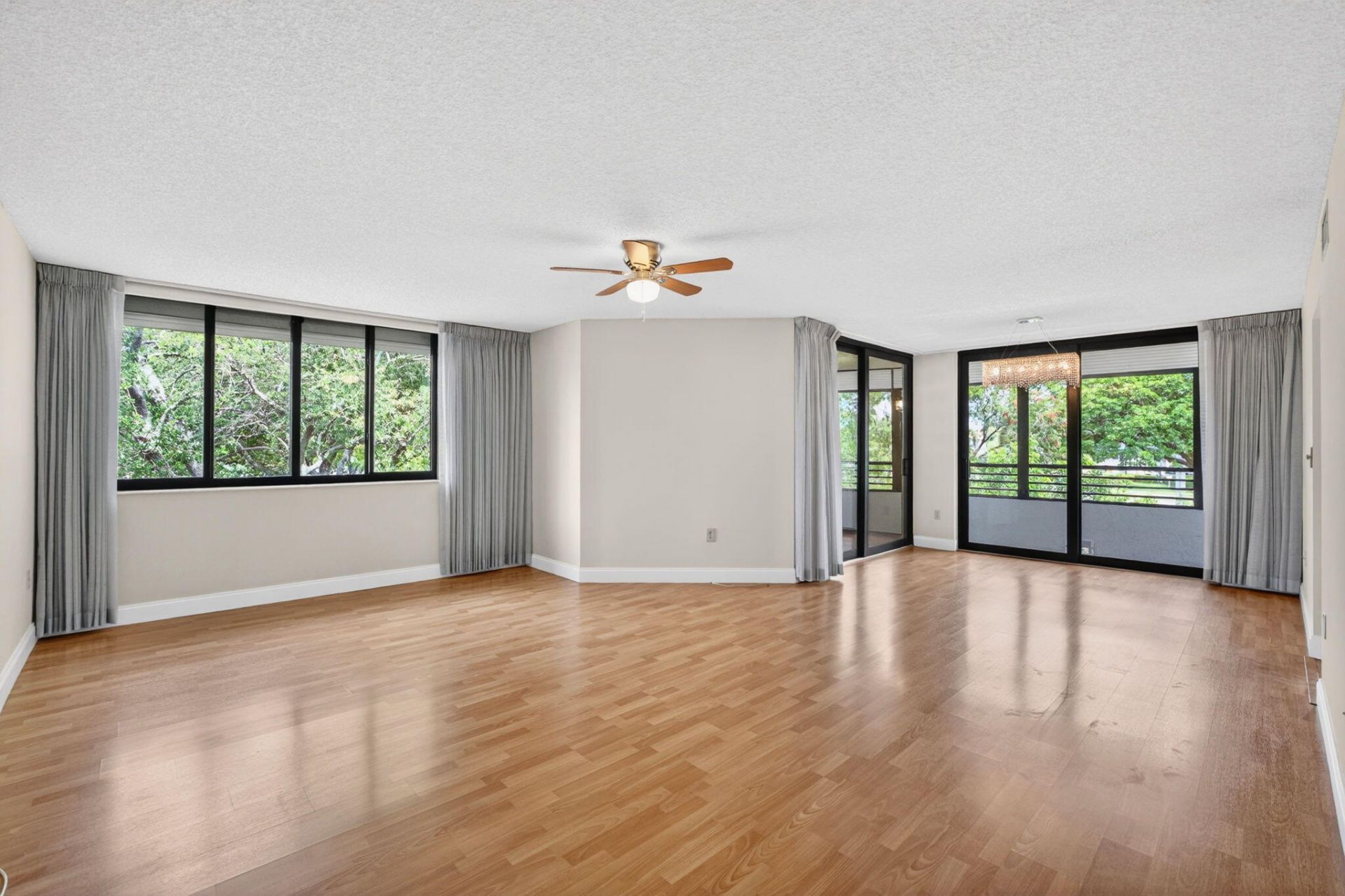 1410 Sheridan Street, Unit 19i, Hollywood, FL 33020 Photo