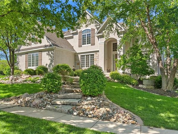 5314 W 164th Place, Overland Park, KS 66085