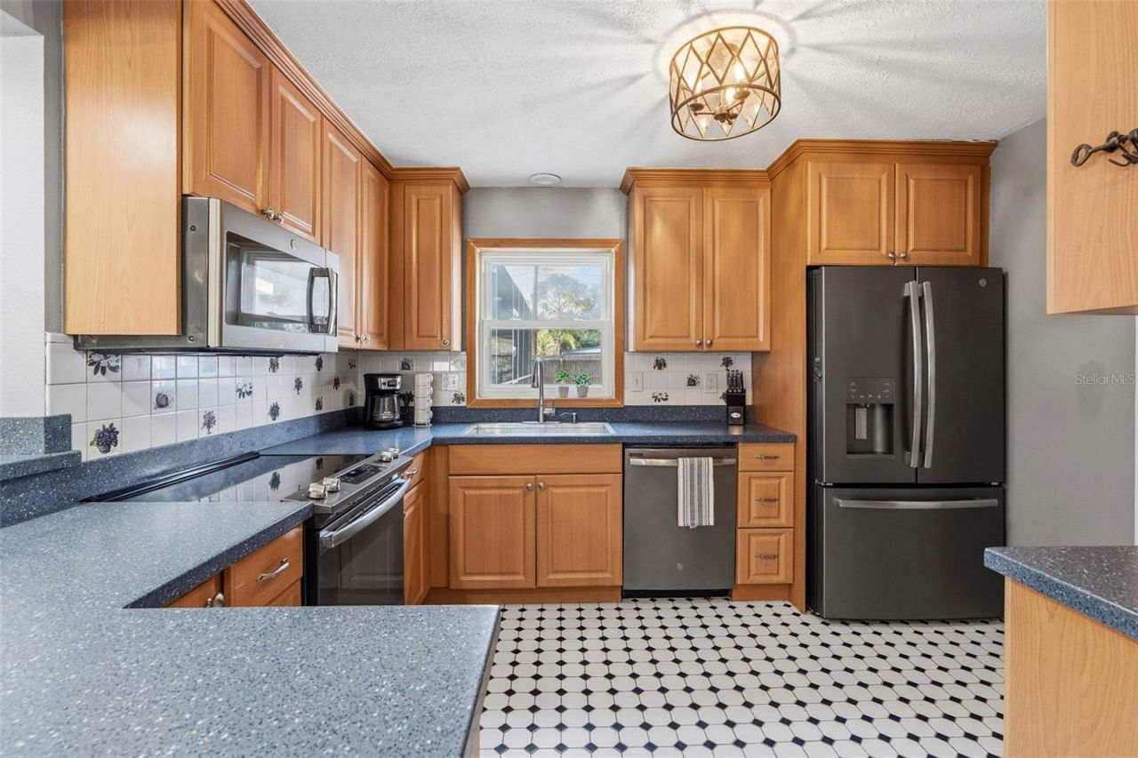 4333 71st Avenue N, Pinellas Park, FL 33781 Photo
