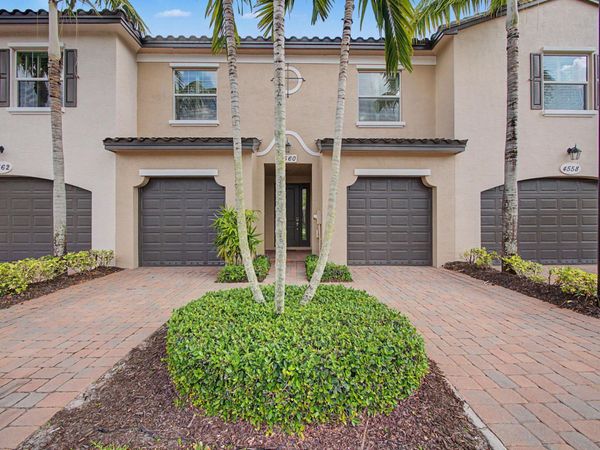 4560 Mediterranean Circle, Palm Beach Gardens, FL 33418