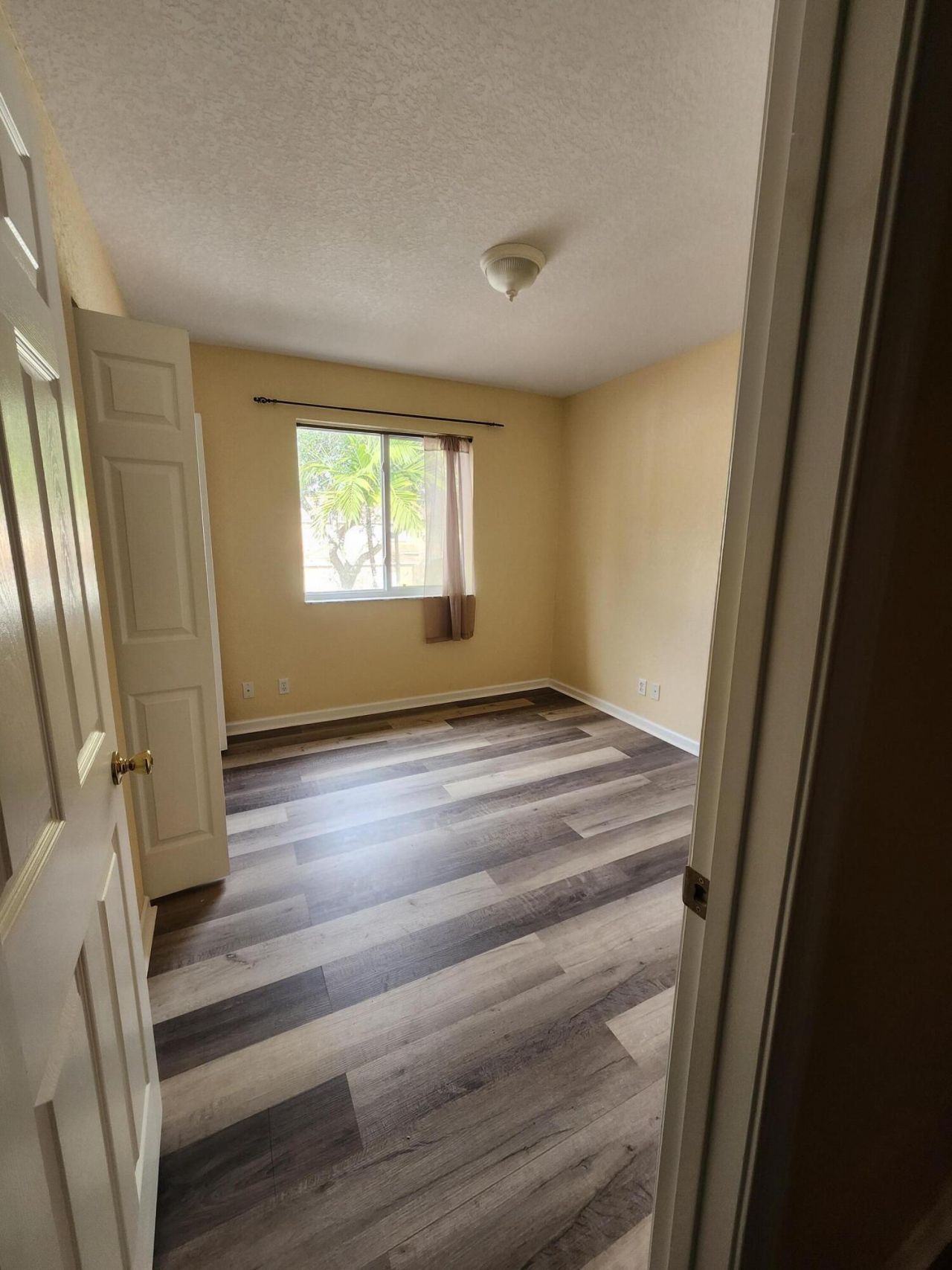 6098 Eaton Street, West Palm Beach, FL 33411 Photo