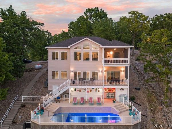 564 Sylvan Bay Drive, Linn Creek, MO 65052