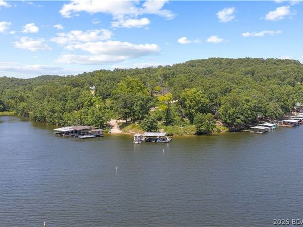Elm Tree Road, Rocky Mount, MO 65072