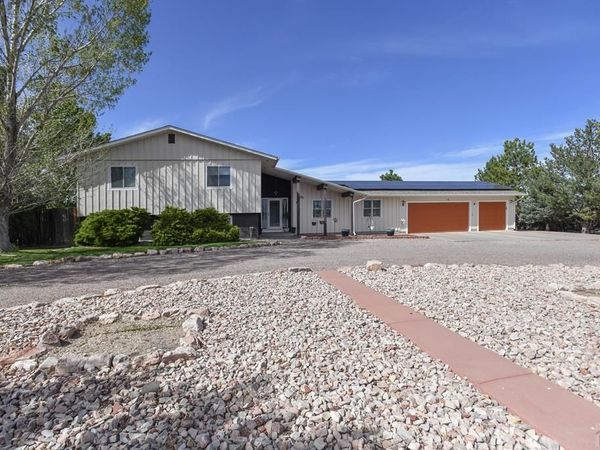 453 E Hahns Peak Ave, Pueblo West, CO 81007