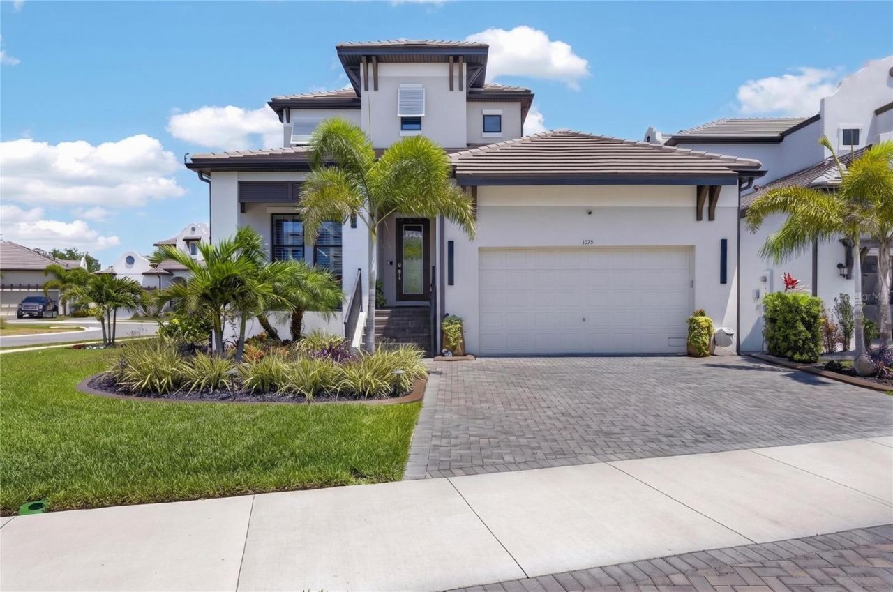 1075 Seagrape Drive , Ruskin, FL 33570 Photo