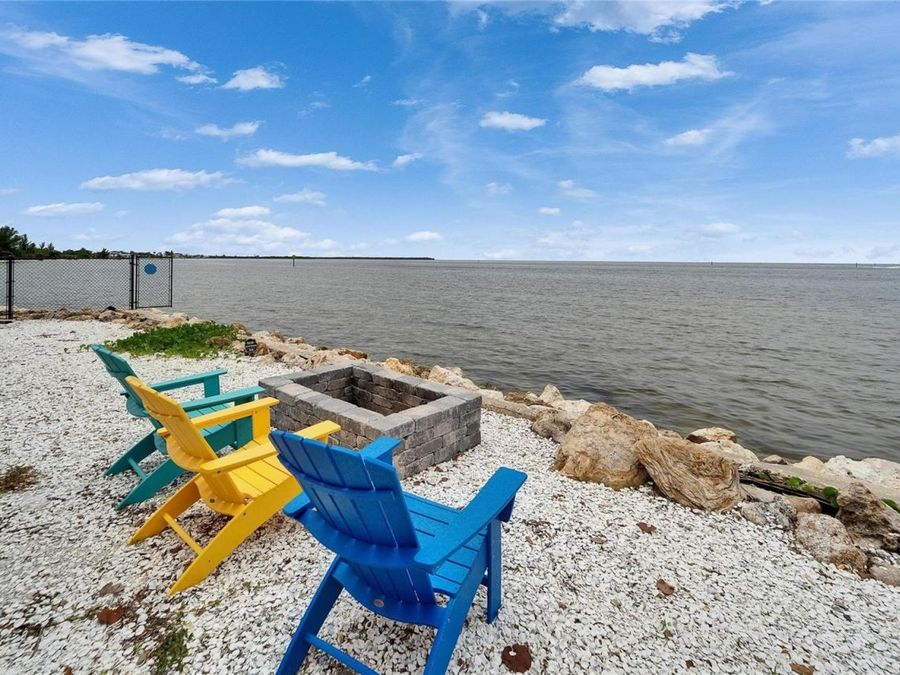 Property Image 100