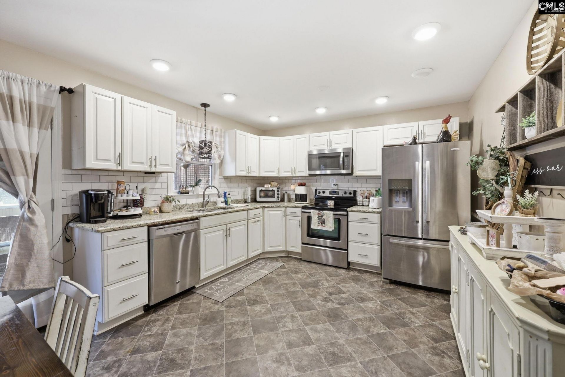 114 Falcon Crest Road Photo 12