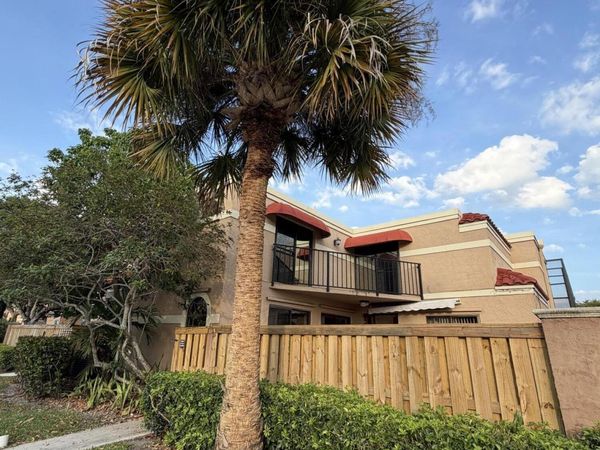 8273 Thames Boulevard, Unit D, Boca Raton, FL 33433