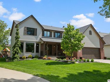 4718 Birch Creek Drive , Lincoln, NE 68516