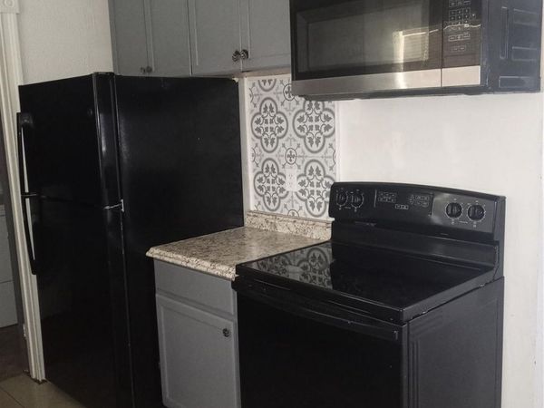 2900 NW 8th Street, Pompano Beach, FL 33069