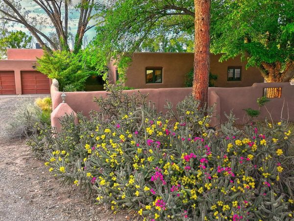 801 Sandia Road NW, Albuquerque, NM 87107