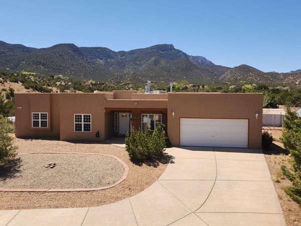 29 CAMINO DE LOS DESMONTES , Placitas, NM 87043