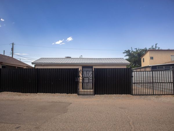 3201 Gonzales Road SW, Albuquerque, NM 87105