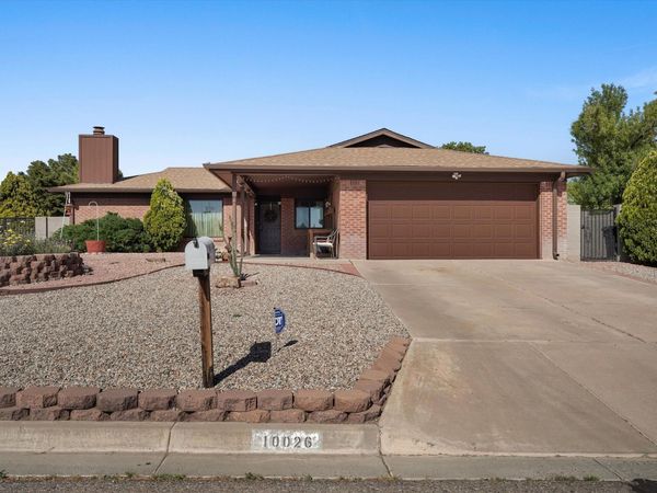 10026 Boulder Street NW, Albuquerque, NM 87114