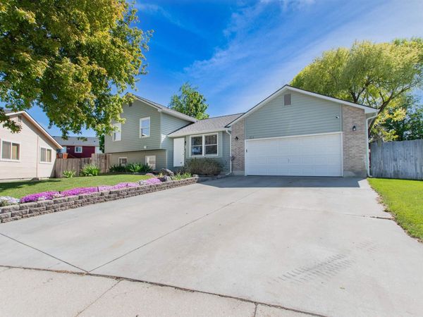 521 Massachusetts Ct, Nampa, ID 83686