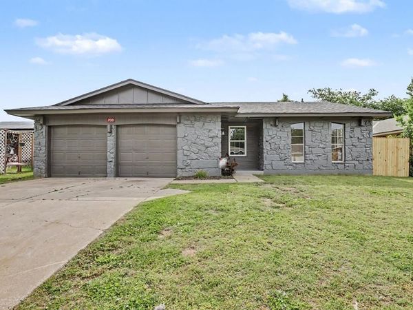 700 Lloyd Avenue, Midwest City, OK 73130