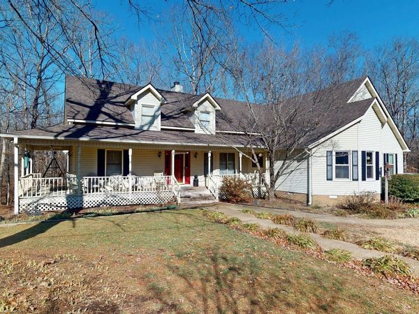 175 Castleton Cv , Paris, TN 38242