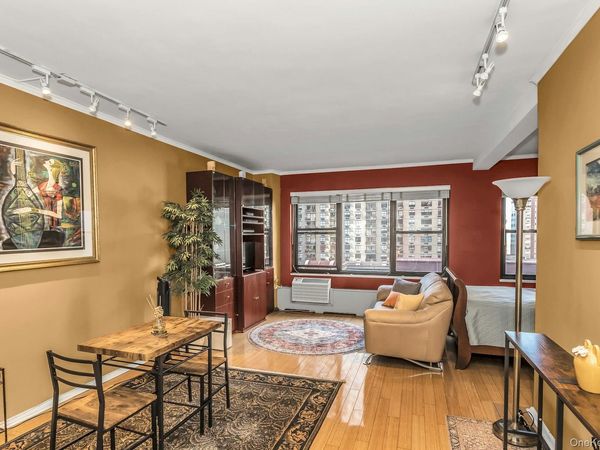 2 Tudor City Place , Unit 3M-South, New York (Manhattan), NY 10017