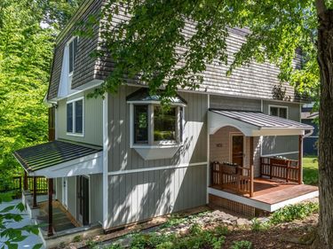 1832 YORKTOWN DR, Charlottesville, VA 22901