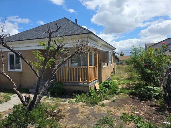 739 Perris, San Bernardino, CA 92411