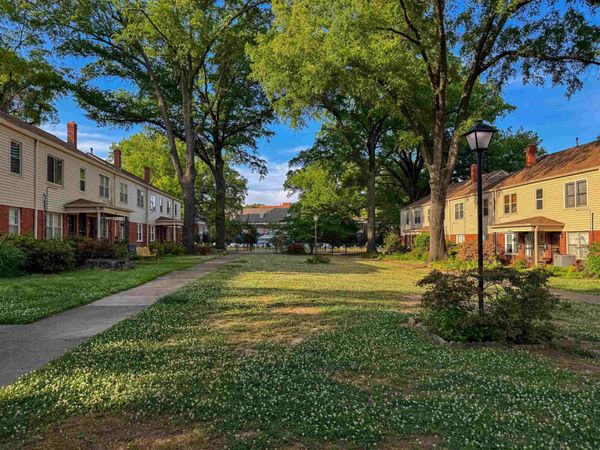 2991 WALNUT GROVE RD, Unit 2, Memphis, TN 38111