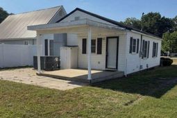2526 Lester Road photo 4
