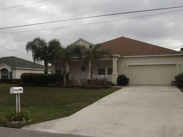 948 SW Jeremko Avenue, Port St. Lucie, FL 34953