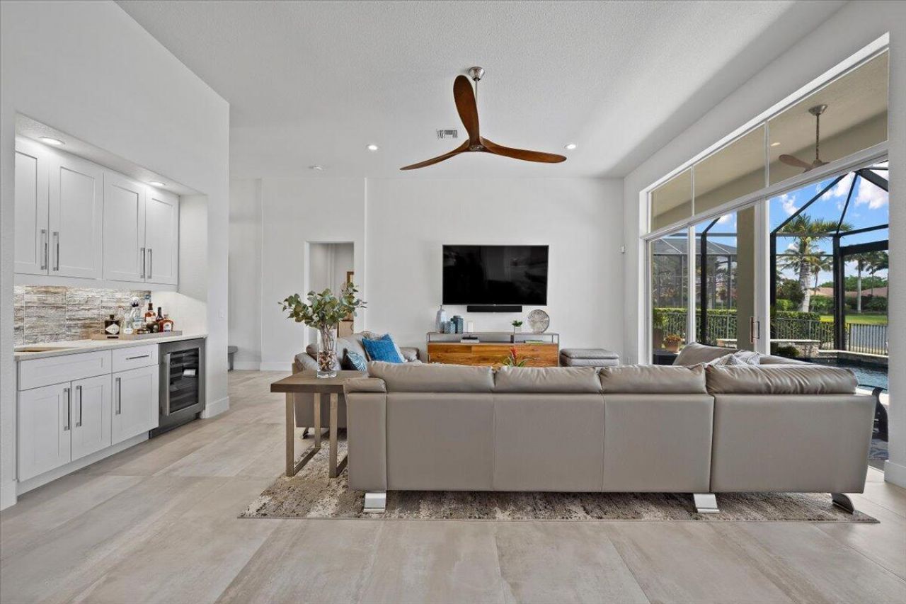 7676 Ironhorse Boulevard, West Palm Beach, FL 33412 Photo