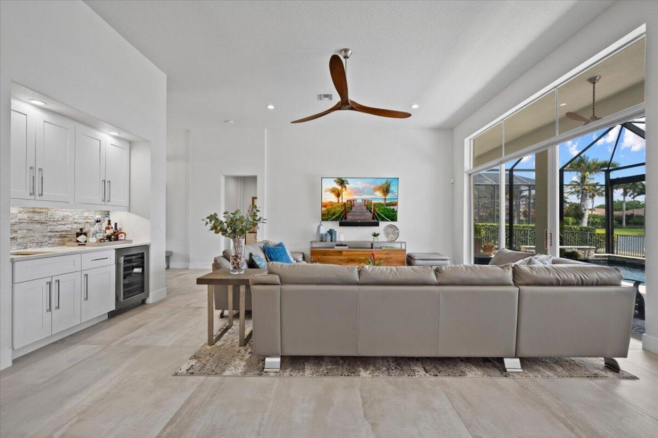 7676 Ironhorse Boulevard, West Palm Beach, FL 33412 Photo