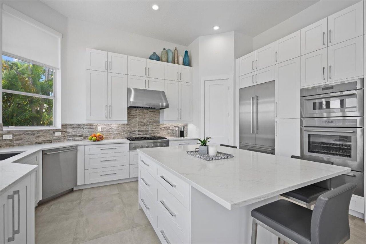 7676 Ironhorse Boulevard, West Palm Beach, FL 33412 Photo