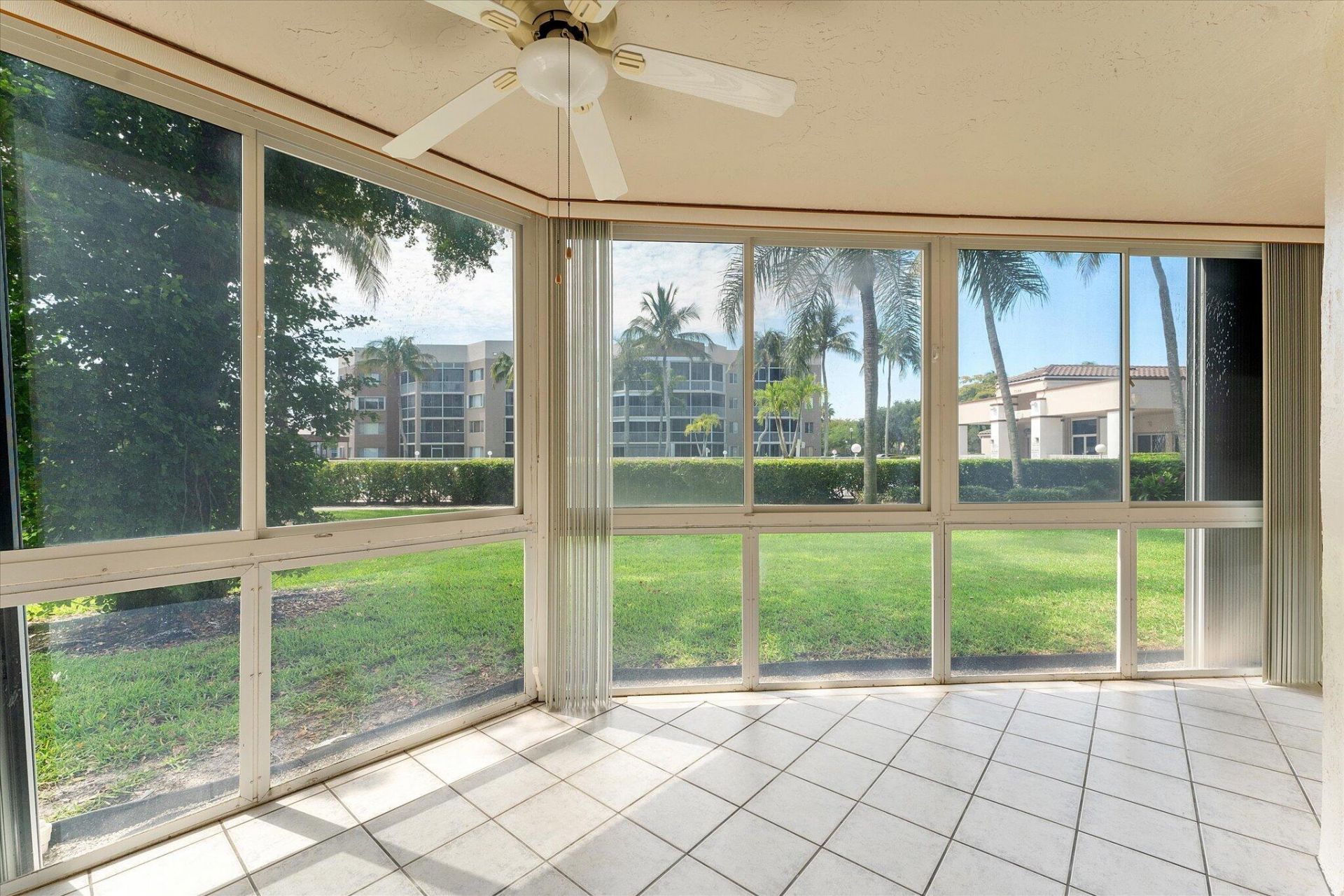 7618 Granville Drive, Unit 110-e, Tamarac, FL 33321 Photo
