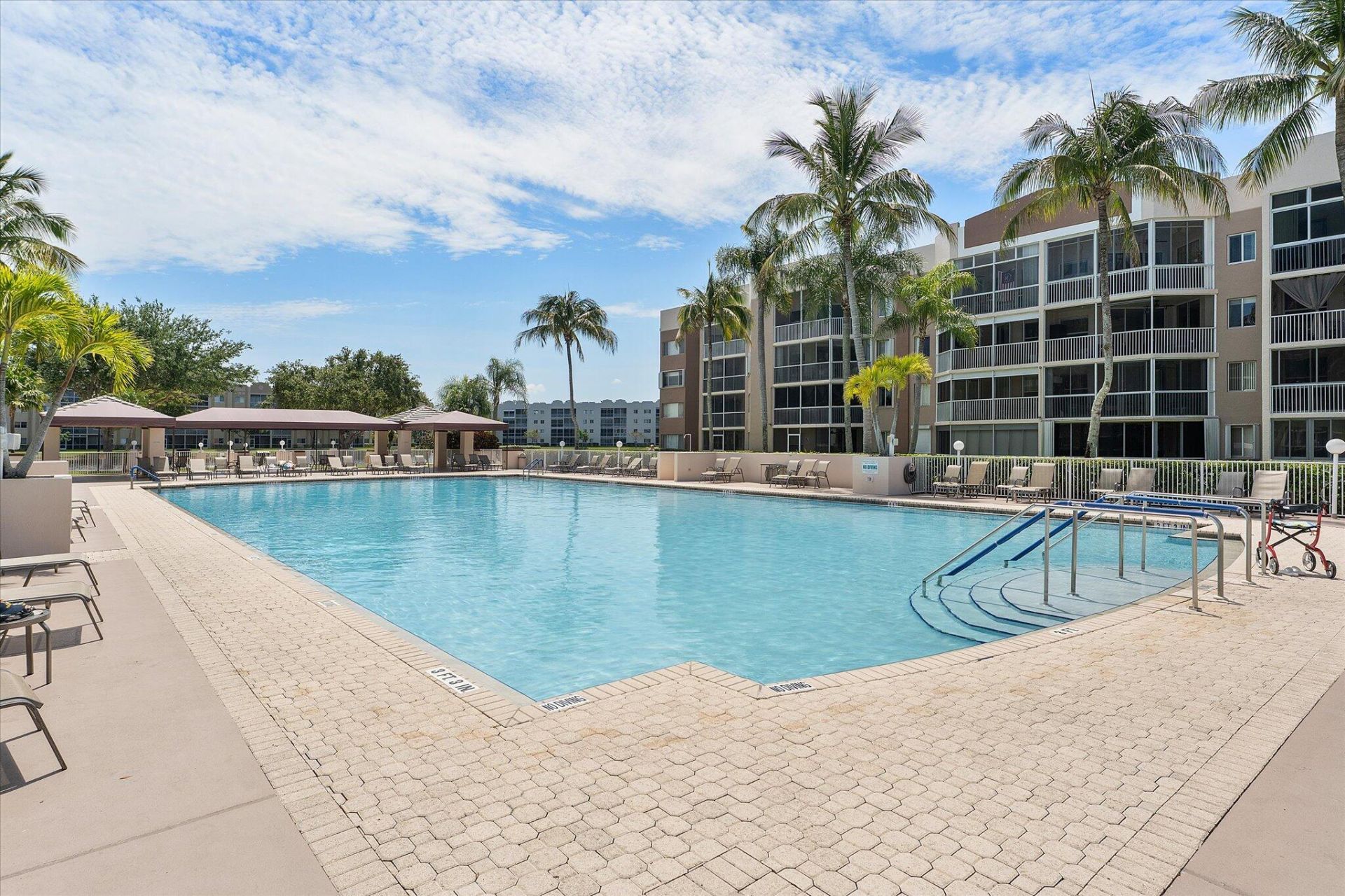 7618 Granville Drive, Unit 110-e, Tamarac, FL 33321 Photo