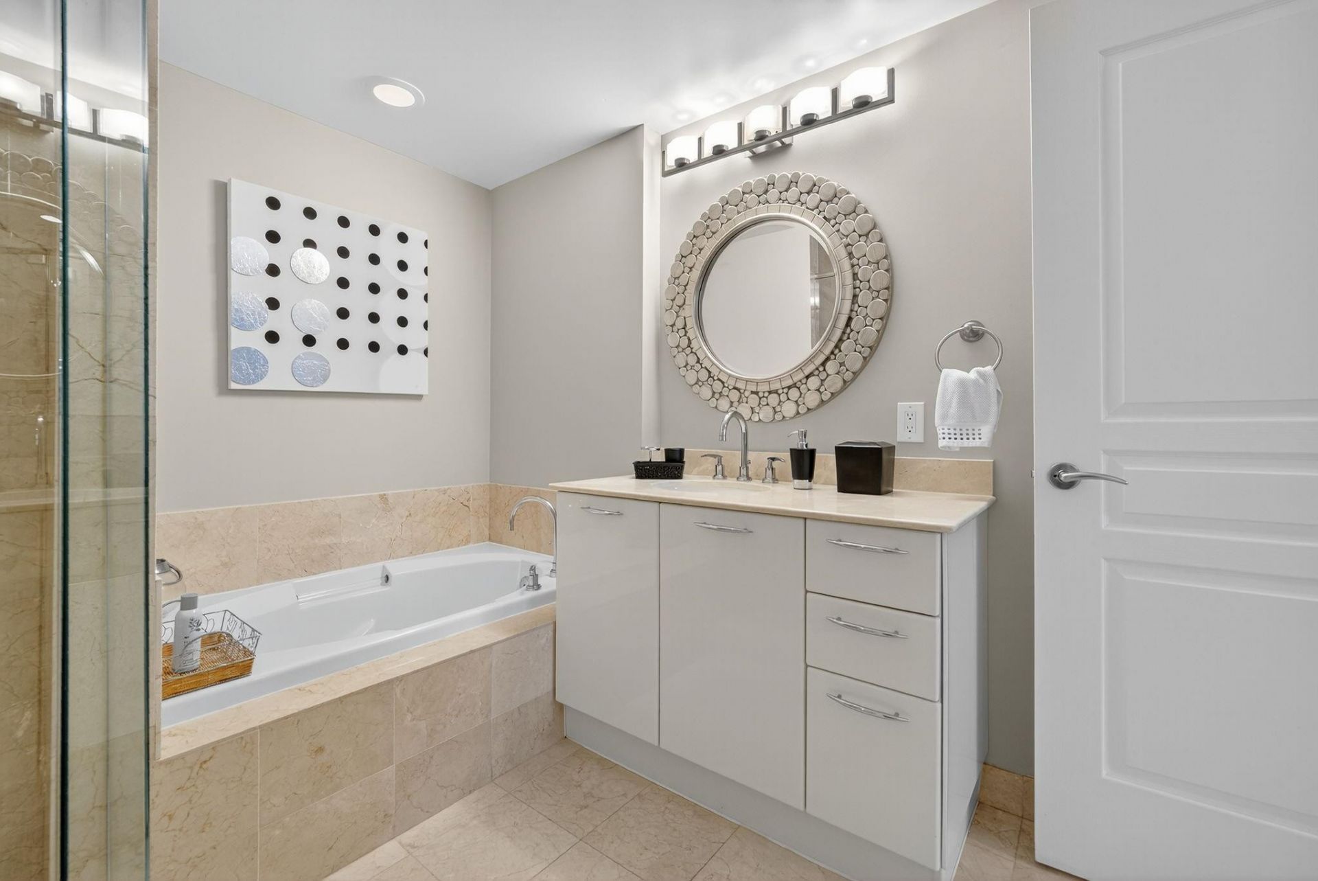 350 SE 2nd Street, Unit 1030, Fort Lauderdale, FL 33301 Photo